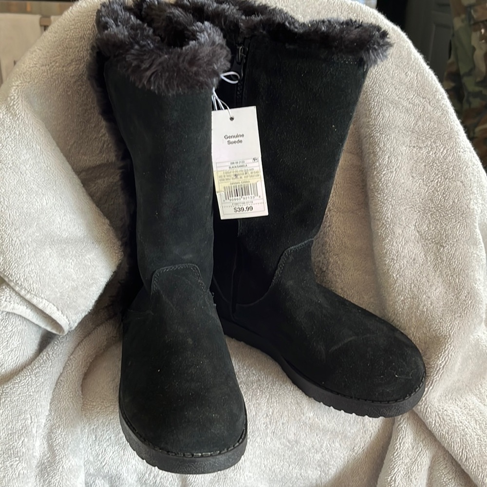 Girls fur-lined tall boots